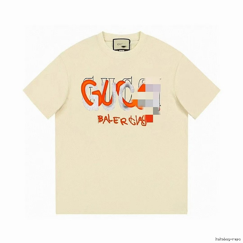 Balenciaga Co-branded Graffiti-style Beige Short-sleeve T-shirt