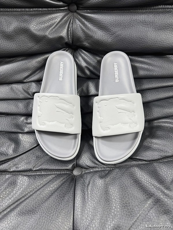 Burberry Equestrian Knight Light Luxury Style Light Grey Slides