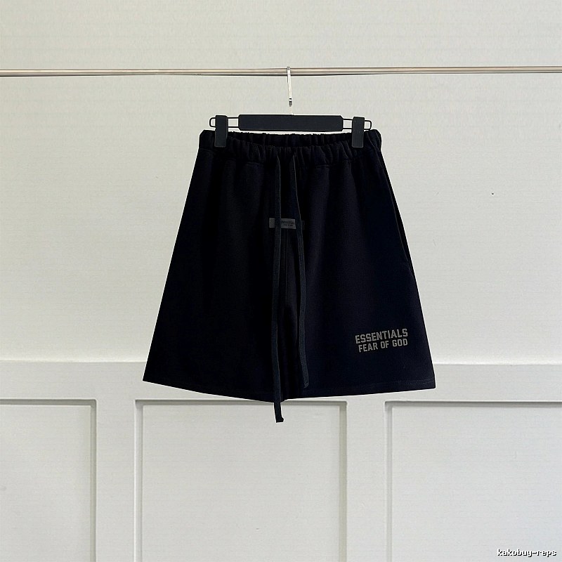 ESSENTIALS casual style black shorts
