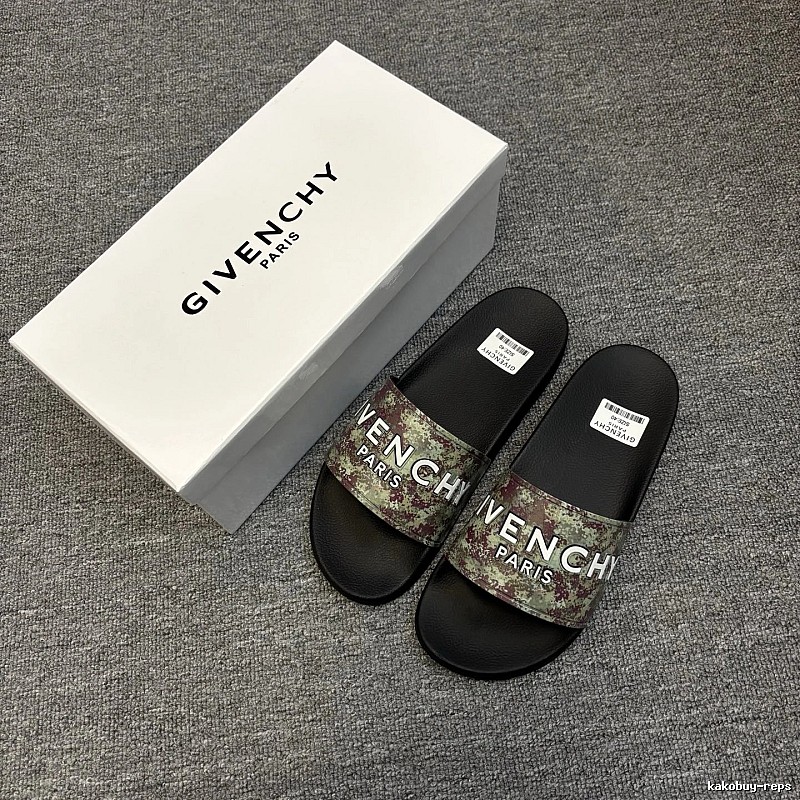Givenchy Trendy Printed Camouflage Slides