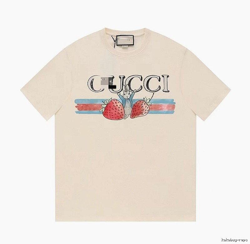 Gucci Strawberry Rabbit Print Vintage Off-white Short Sleeve T-Shirt