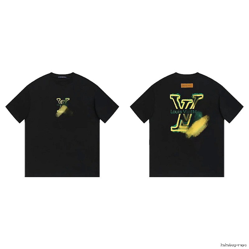 Louis Vuitton Spray-painted Trendy Style Black T-Shirt