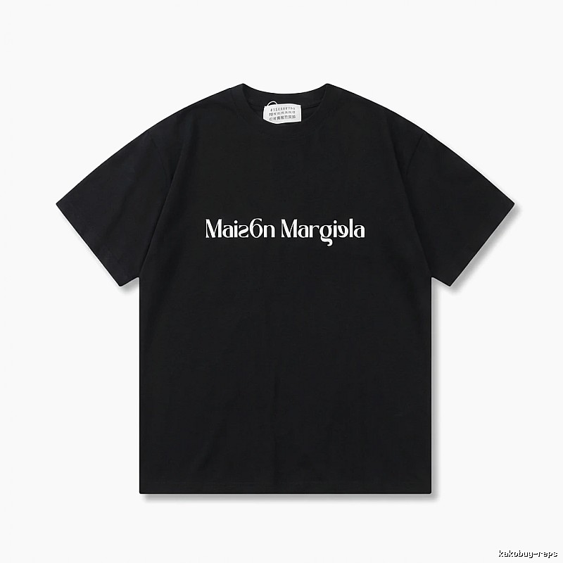 Maison Margiela minimalist style black T-shirt
