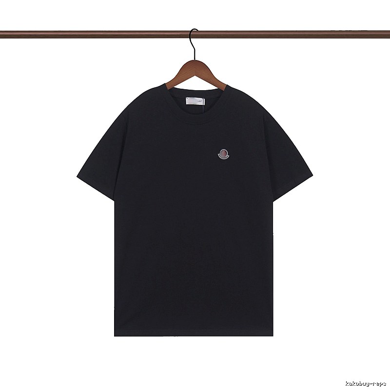 Moncler Classic Minimalist Style Black Short-sleeve T-shirt
