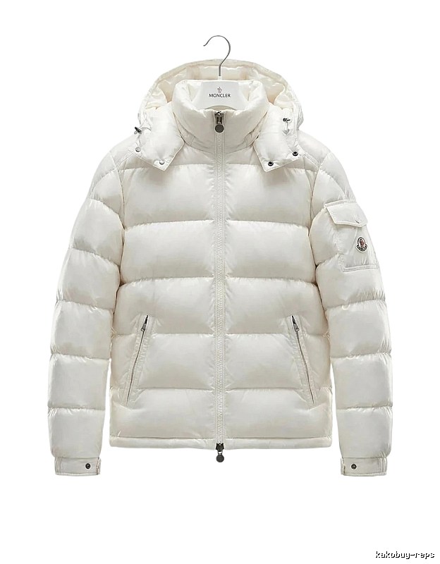 Moncler shiny and fashionable white down jacket
