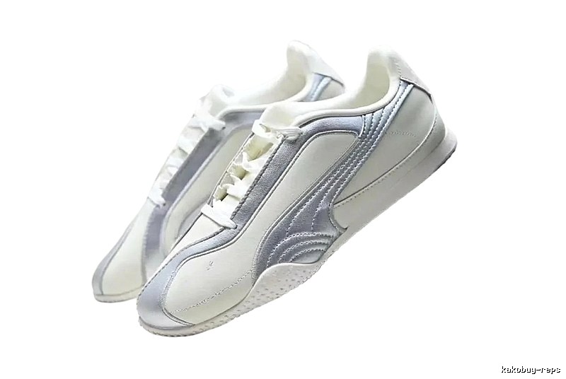 PUMA retro-style grey and white sports shoes