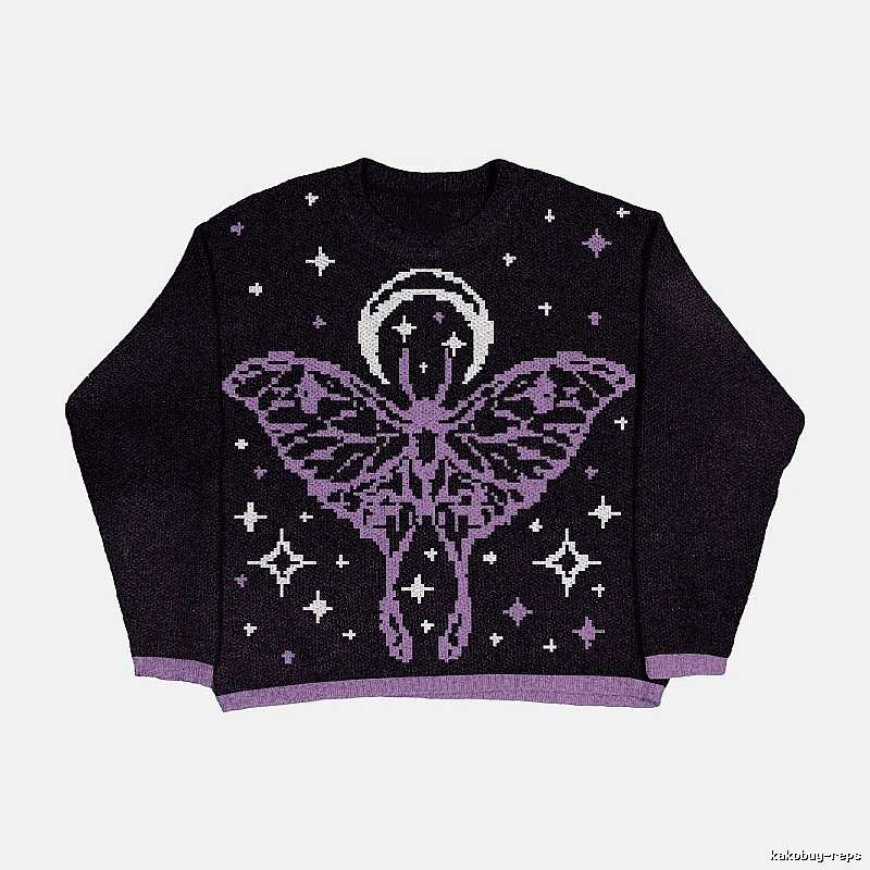 Streetwear Anime graphic sweater Black Knit Top with Logo Accent