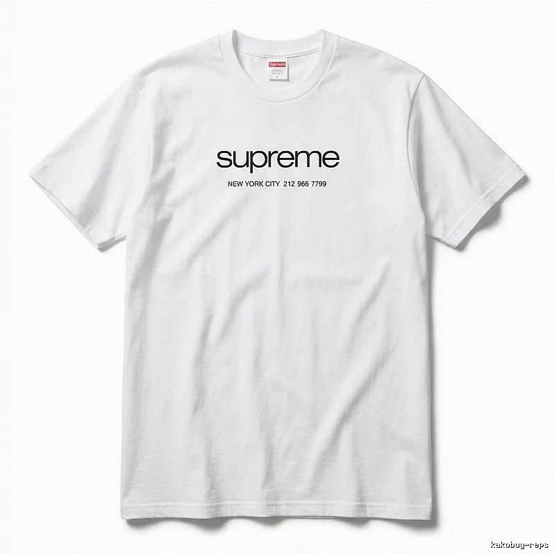 Supreme minimalist style white T-shirt