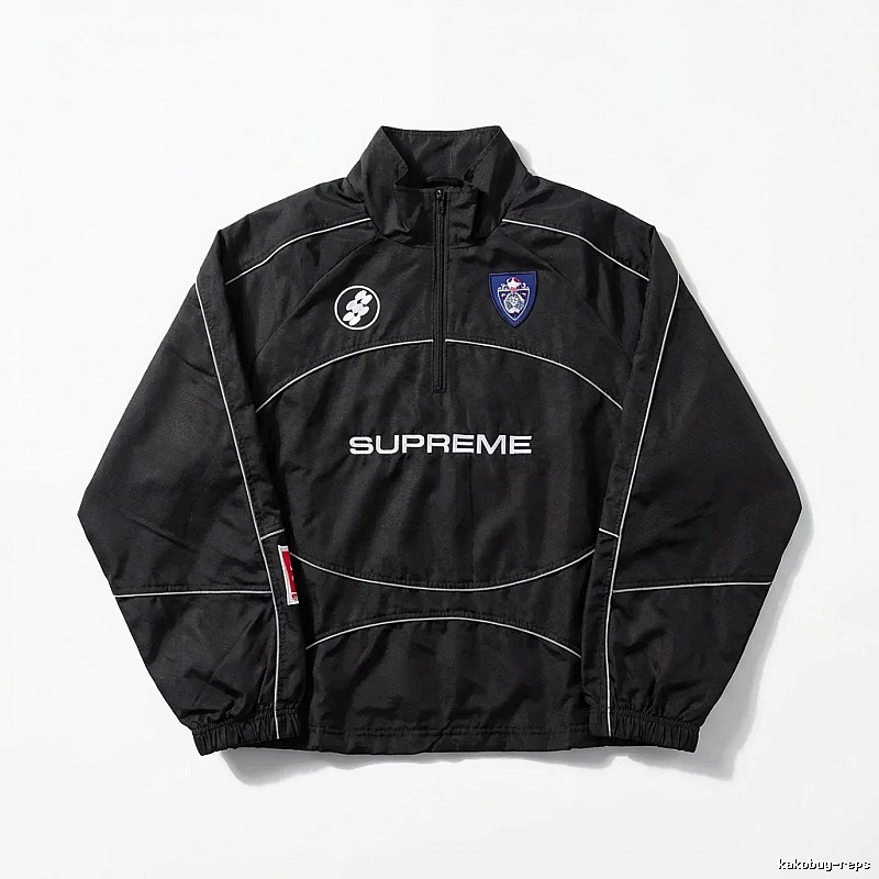 Supreme sporty black coat
