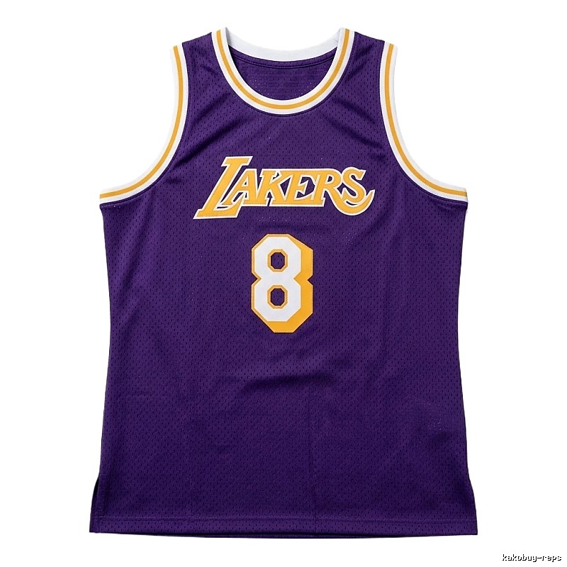 The classic blue jersey of the Michael Jordan.