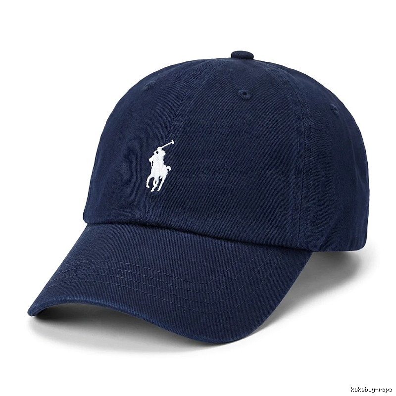 The classic dark blue cap of Ralph Lauren.
